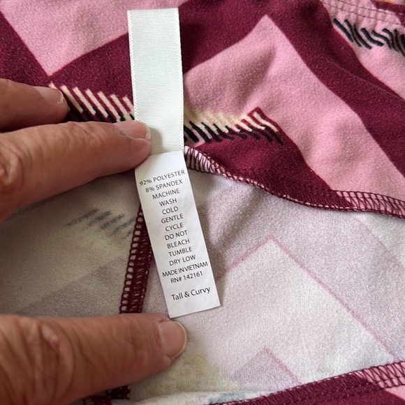 Lularoe Tall & Curvy Aztec Print Leggings - Picture 6 of 7